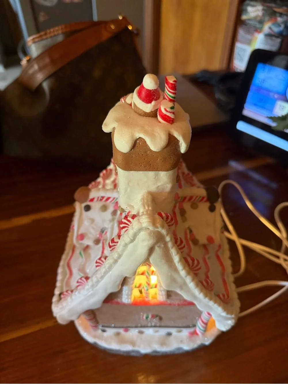 Kurt Adler Lighted Gingerbread Cottage in White, Red, Green